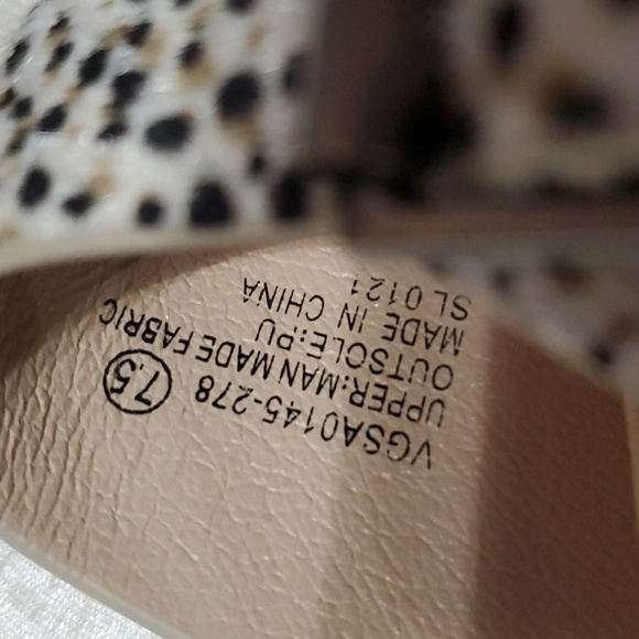 VERY G |  STRAPPY FAUX HIDE PLATFORM SANDALS WITH BUCKLES and DOTS - Picture 6 of 6